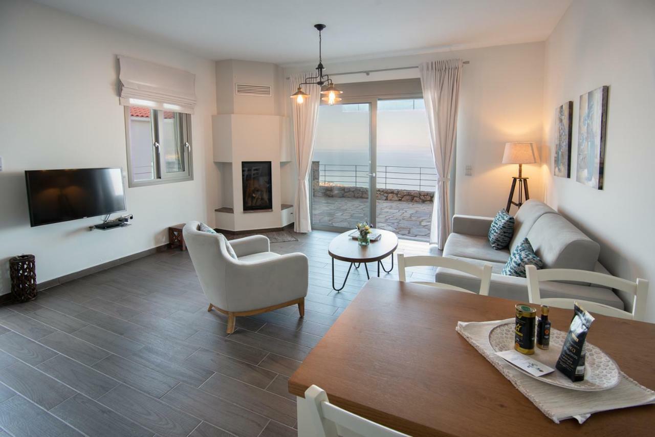 Bay View Guesthouses Kalamáta Kültér fotó