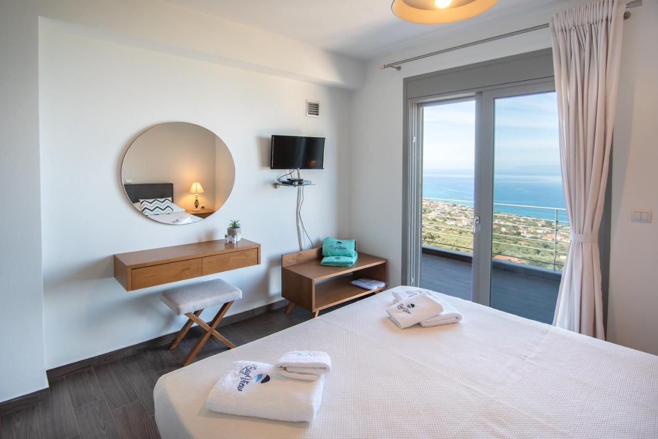 Bay View Guesthouses Kalamáta Kültér fotó